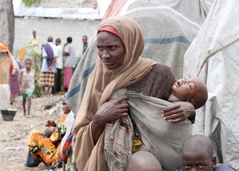 Hạn hán kinh hoàng, trại tị nạn châu Phi quá tải