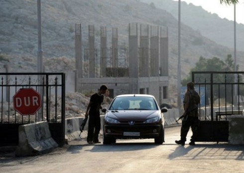 Thổ Nhĩ Kỳ điều tên lửa đến biên giới Syria