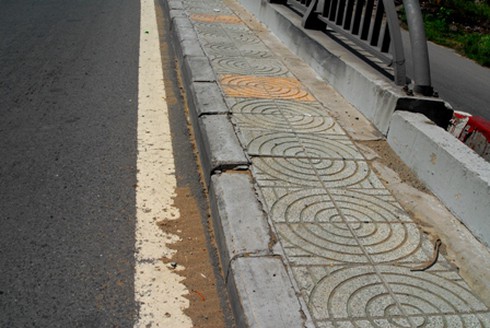 Cầu 350 tỷ đồng nứt mố sau hơn 1 năm sử dụng