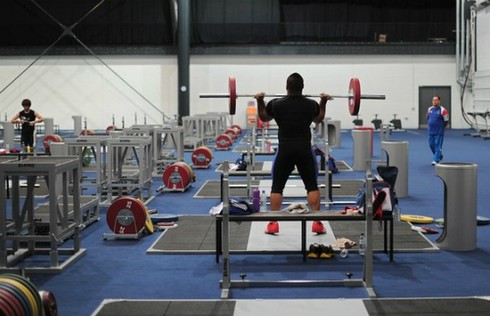 Cử tạ Việt Nam gặp cao thủ tại Olympic