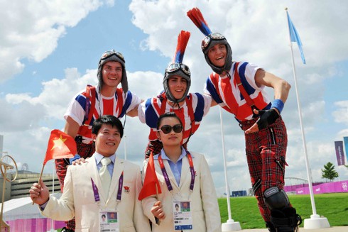 Cử tạ Việt Nam gặp cao thủ tại Olympic