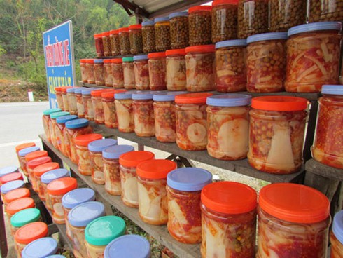Khám phá các món muối chua từ Bắc vào Nam