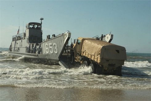 Bộ ảnh “khoe hàng” của quân đội Mỹ