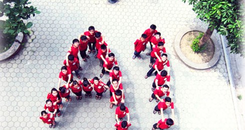 Một lớp trường chuyên Phan Bội Châu có ba thủ khoa