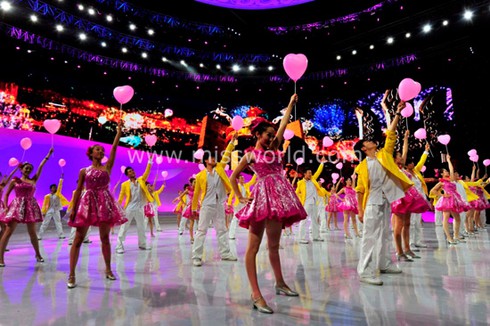 Người đẹp Hoa hậu Thế giới khoe sắc trong lễ khai mạc