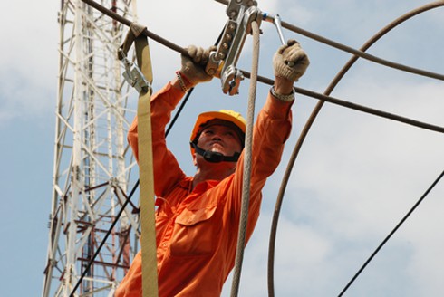 Điện lực Hà Nội ký giao ước vì lợi ích khách hàng