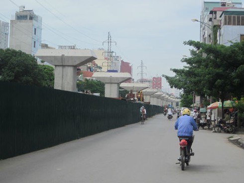 Đường sắt trên cao Hà Nội thi công cầm chừng