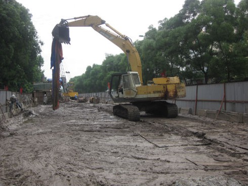 Đường sắt trên cao Hà Nội thi công cầm chừng