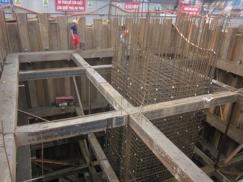 Đường sắt trên cao Hà Nội thi công cầm chừng