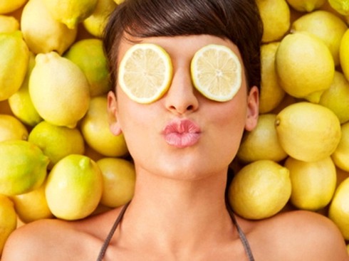 Chị em `máu` làm trắng tại gia