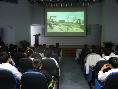 Đà Nẵng thi ảnh `Thanh niên cảm nhận về môi trường`