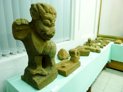 “Mỏ vàng” di tích Việt – Chăm trước nguy cơ `Cự Đà` thứ hai