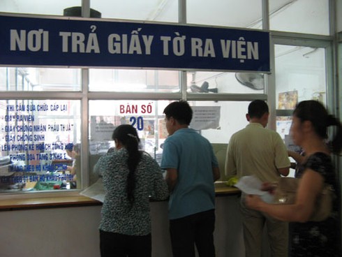 Bảo hiểm y tế toàn dân: Nhiều người không biết mua ở đâu?