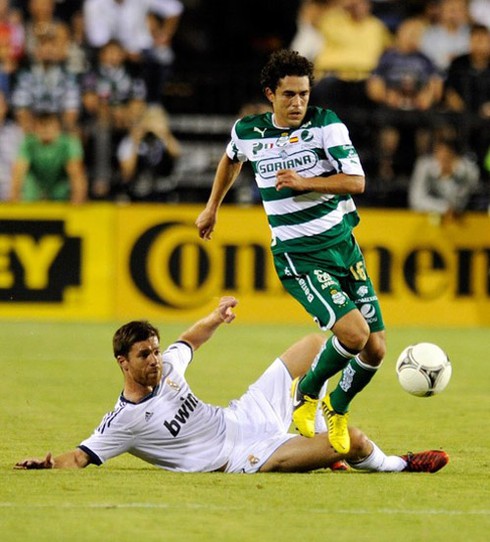 ‘Bàn thắng rùa’ của Khedira giúp Real hạ ĐKVĐ Mexico