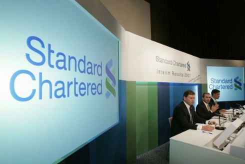 Standard Chartered giúp Iran “lách” lệnh cấm vận?