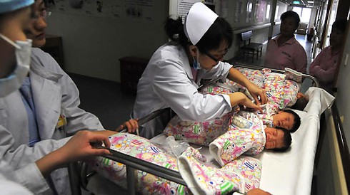 Hối thúc Liên Hợp Quốc điều tra chính sách 1 con của TQ