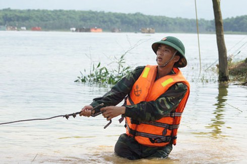 Quân đội diễn tập cứu hộ cứu nạn quy mô lớn