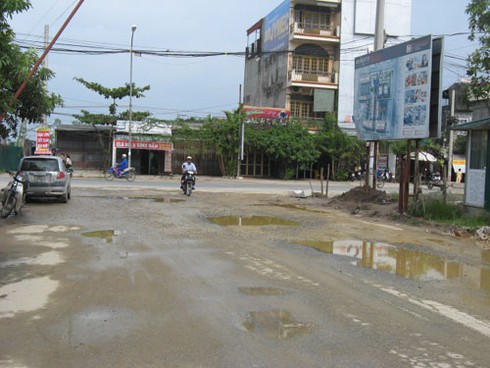 Đô thị mới Phú Lãm: Dự án hoành tráng biến thành trạm trộn bê tông