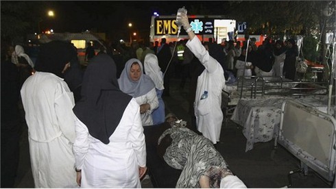 Động đất kép ở Iran, 183 người thiệt mạng