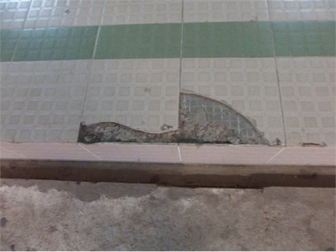 Hầm đường bộ Ngã Tư Sở 'bốc mùi'