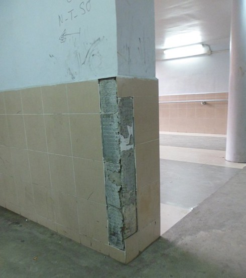 Hầm đường bộ Ngã Tư Sở 'bốc mùi'