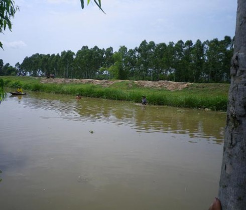 Nữ sinh bị ném xuống sông ở Thanh Hóa đã bị cưỡng bức