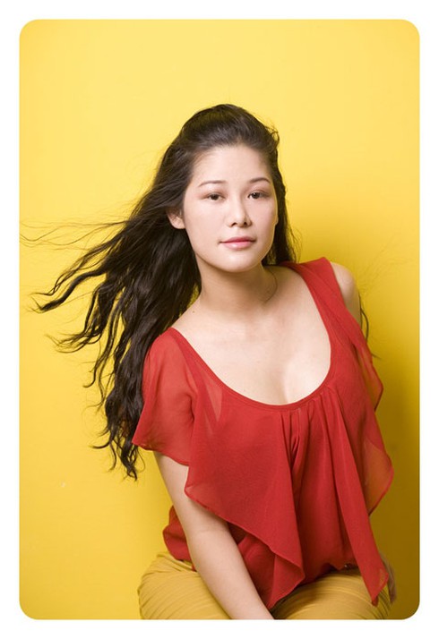 Cô gái chê đàn ông Việt bén duyên với chàng trai Việt 'xịn'?