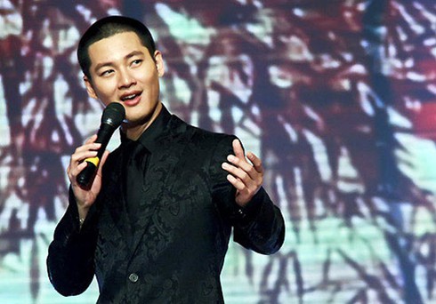 The Voice phản pháo Đức Tuấn về lời chê 'vòng đấu phi nghệ thuật'