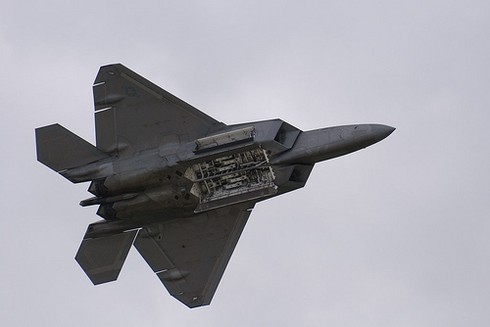 Phi công Mỹ từ chối lái F-22 - phi cơ đắt nhất thế giới