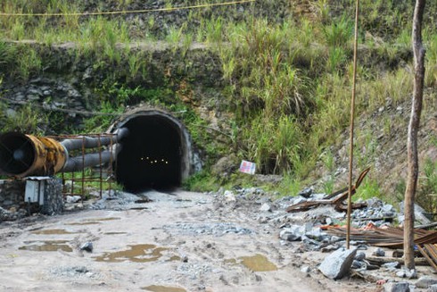 Giây phút sinh tử trong vụ sập hầm thủy điện