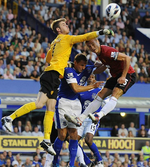 Những hình ảnh trận MU thua sốc ngày ra quân