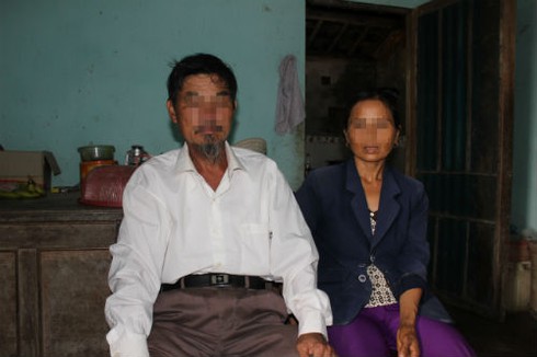 Nữ sinh xinh đẹp được mẹ chồng cứu khỏi 'động quỷ'