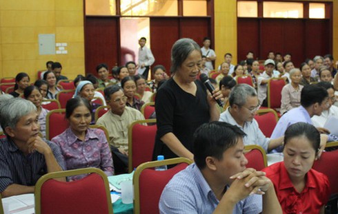 Bộ Tài nguyên và Môi trường đối thoại với dân Văn Giang