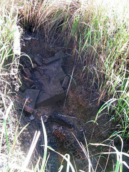 Làm luật tại ngôi mộ tướng cướp Phước 'tám ngón'