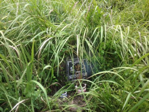 Làm luật tại ngôi mộ tướng cướp Phước 'tám ngón'