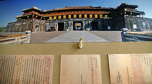 Bút tích 'độc nhất vô nhị' 10 đời vua triều Nguyễn