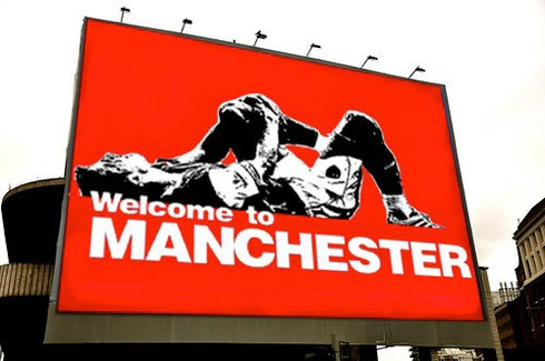 Biếm họa vụ chuyển nhượng bom tấn Van Persie của MU