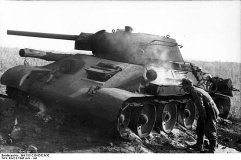 T-34 - ‘cơn ác mộng’ Thế chiến 2 vẫn tung hoành