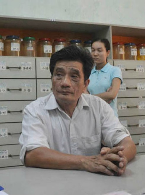 Phòng khám đông y Trung Quốc dùng thuốc 'đểu'