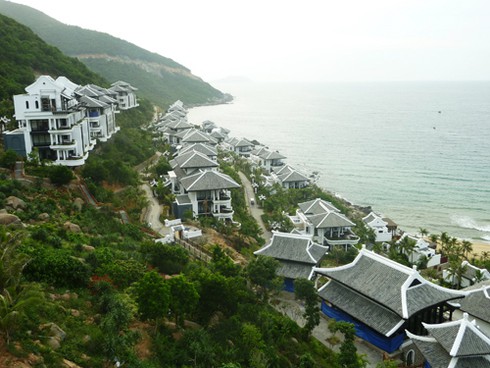 Từ `kiệt tác resort` nhìn rừng nguyên sinh Sơn Trà bị tàn phá