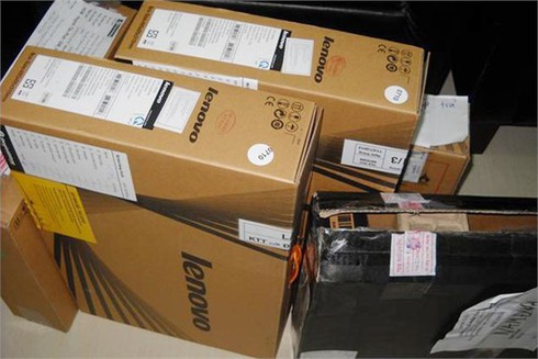 Phát hiện laptop dùng phần mềm `lậu` tại Thế giới di động