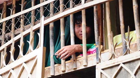 'Michael Jackson' bán kẹo kéo trên đường phố Sài thành