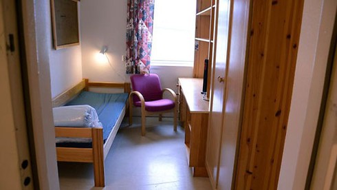 Nhà tù đặc biệt giam sát thủ Na Uy