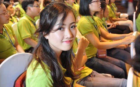 Vẻ đẹp của các nữ thủ khoa xuất sắc 2012