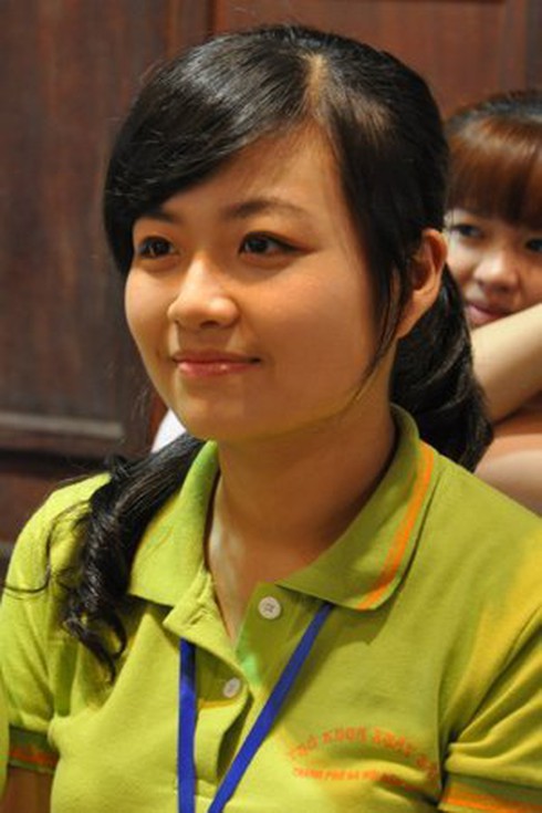 Vẻ đẹp của các nữ thủ khoa xuất sắc 2012