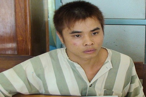 Trốn truy nã vẫn trộm điện thoại, hiếp dâm nữ sinh