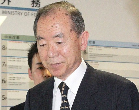 Xe chở Đại sứ Nhật Bản tại Trung Quốc bị tấn công