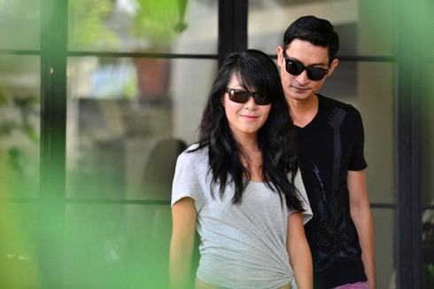 Đinh Y Nhung kể chuyện đóng 'cảnh nóng' trước mặt chồng