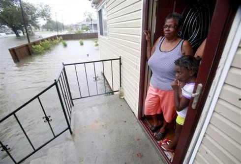 So sánh mức độ tàn phá của siêu bão Isaac và Katrina