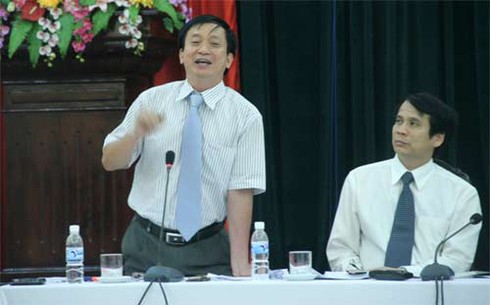 Bộ Giáo dục quyết chống lạm thu